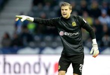 蛇精灵大战红魔鬼！意甲官方发布米兰德比预热海报（蓝黑蛇对阵红魔！意甲官方释出米兰德比预热海报）