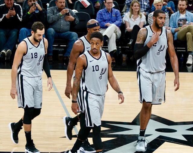 官方：今夏加盟维拉的19岁后卫厄兹詹租借加盟安德莱赫特（官宣：阿斯顿维拉今夏引进的19岁后卫厄兹詹租借加盟安德莱赫特）