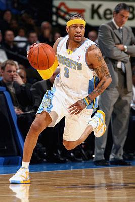 意媒：如果接受降薪，目前年薪600万欧的佩7可能与罗马续约（意媒：若接受降薪，年薪600万欧的佩7有望与罗马续约）