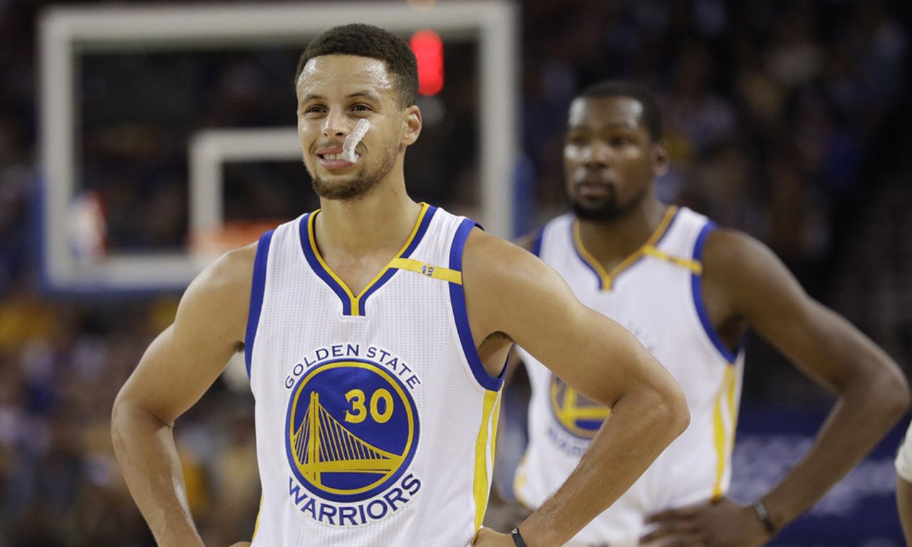 这是不是上海海港夺冠难度最大的一次？3分钟复盘夺冠之路（上海海港史上最难一次夺冠？3分钟速览登顶之路）